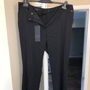 Brand New ESCADA pant in black